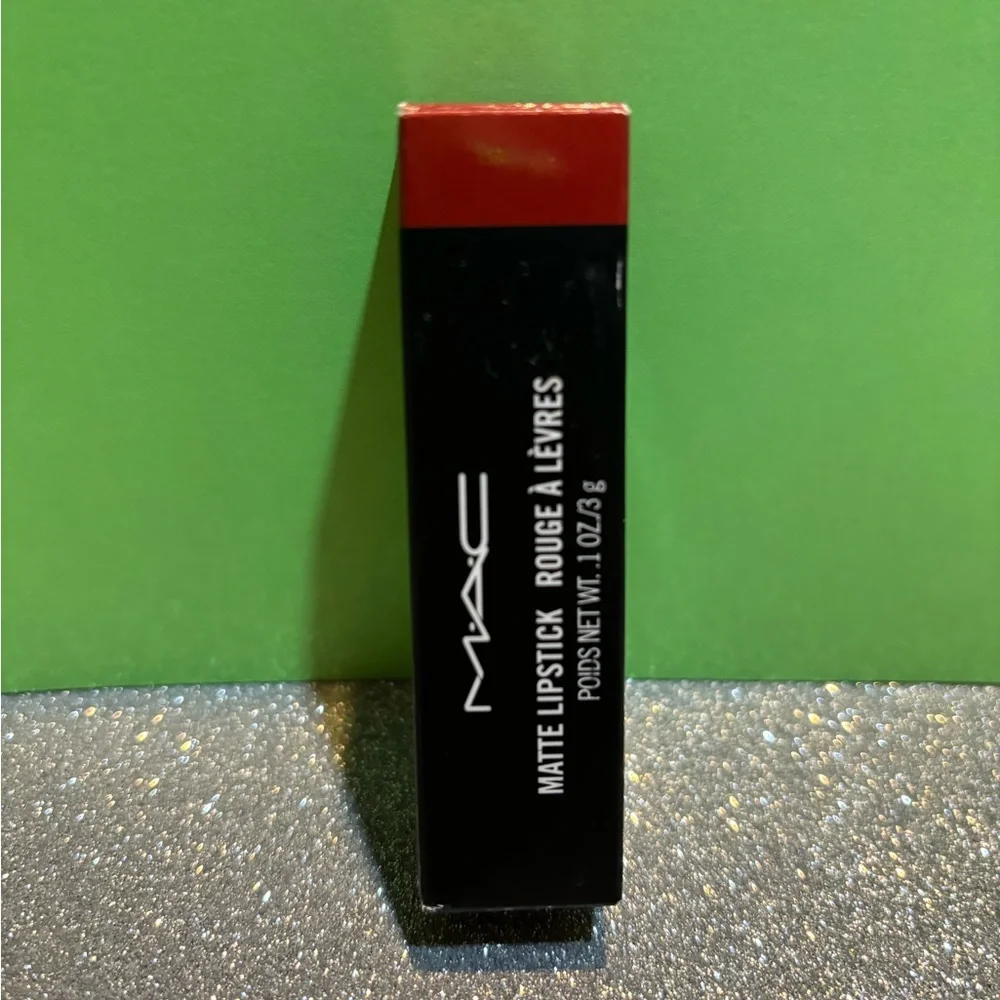BNIB! MAC Matte Lipstick 💄 in CHILI 🌶️ 602